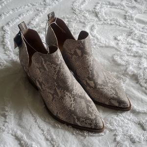 Universal Thread Faux Snake Skin Ankle Booties